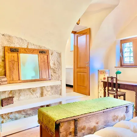 La Tinassara Retreat